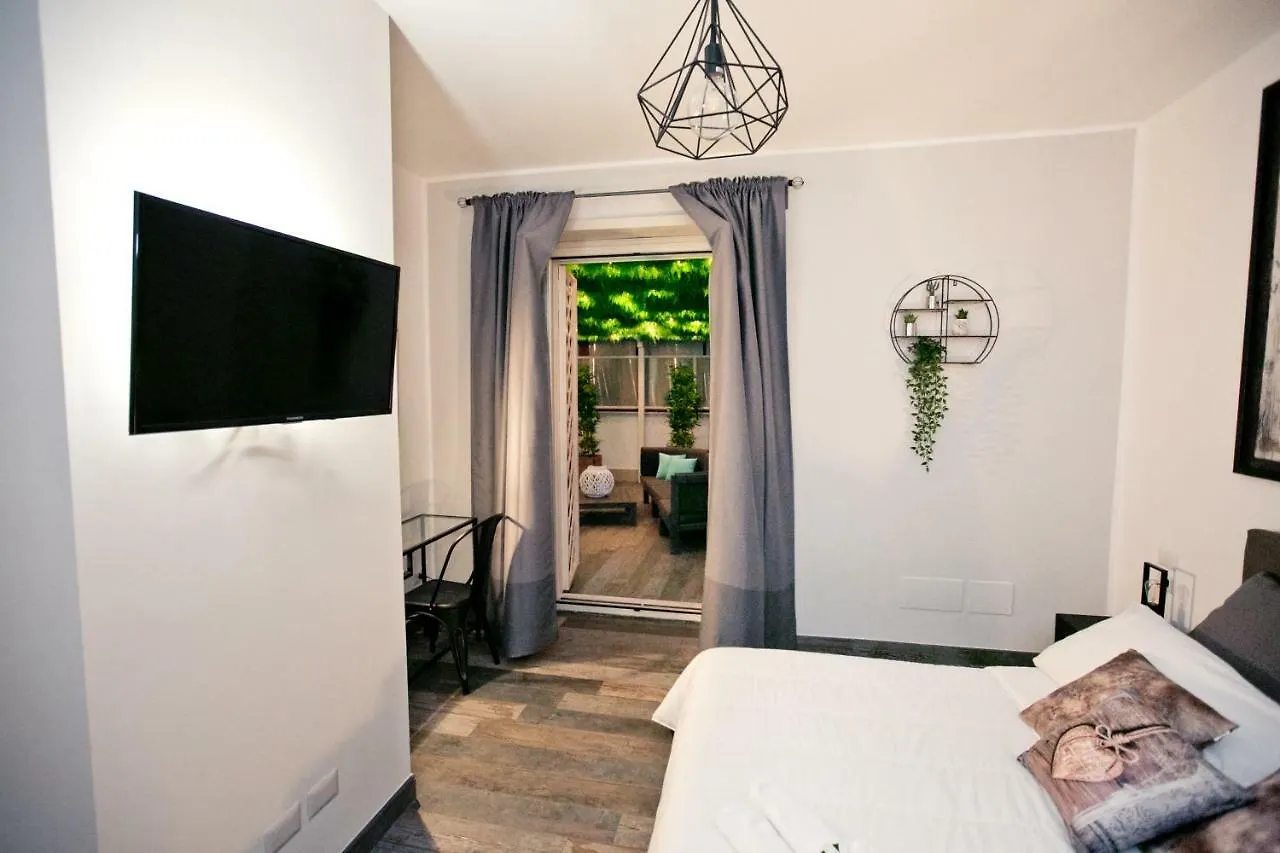 Hotel La Terrazza Di Giulia Lido di Ostia 0*,